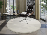 Yaris 870 Creme - Modernes Raumfoto im Wohnzimmer