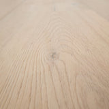 Klick Vinyl Kollektion Deluxe Plus Boden Eiche Marienburg Braun mit integriertem Trittschall von Bodenglück Close Up von der Maserung