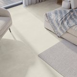 Wohnbereich Closeup Klebe-Vinyl Stein Vechta dezentes Dekor in Fliesenoptik