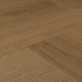 Closeup von Klick-Vinyl Eiche Helgoland dezentes Dekor in Holzoptik Astloch Detail