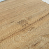 Closeup von Klick-Vinyl Eiche Fensdorf markantes Dekor in Holzoptik Maserung