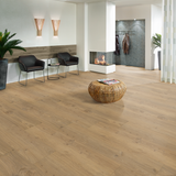 Lifestylebild von Klick-Vinyl Eiche Frohburg rustikales Dekor in Holzoptik