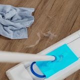 Detailbild von Klick-Vinyl Eiche Fehmarn wasserfest mit pflegeleichter Oberfläche