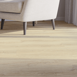 Sitzecke Closeup Klick-Vinyl Eiche Stralsund markantes Dekor in Holzoptik