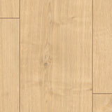 Closeup von Laminat Eiche Rheinsteig dezentes Dekor in Holzoptik mit lackierter 4V-Fase