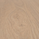 Closeup von Laminat Eiche Lonetal dezentes Dekor in Holzoptik Astloch Detail