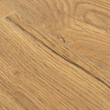 Closeup von Laminat Eiche Fürstenwald markantes Dekor in Holzoptik detaillierte Maserung