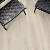 Arbeitszimmer Raumbild von Laminat Eiche Rodewald dezentes Dekor in Holzoptik