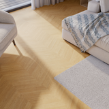 Wohnbereich Closeup Laminat Eiche Soonwald dezentes Dekor in Holzoptik