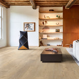 Raumbild von COREtec Klick-Vinyl Eiche Egmont markantes Dekor in Holzoptik