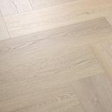 Detailbild von COREtec Klick-Vinyl Eiche Flora dezentes Dekor in Holzoptik mit Mikrofase