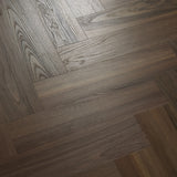 Detailbild von COREtec Klick-Vinyl Eiche Juglans Fischgrät markantes Dekor in Holzoptik mit Mikrofase