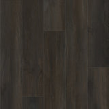 Frontales Detailbild von COREtec Klick-Vinyl Eiche Raven dezentes Dekor in Holzoptik mit gepresster Fase