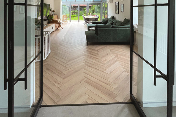 Ratgeber: Der Übergang von Parkett zu Fliesen DIY selber meistern