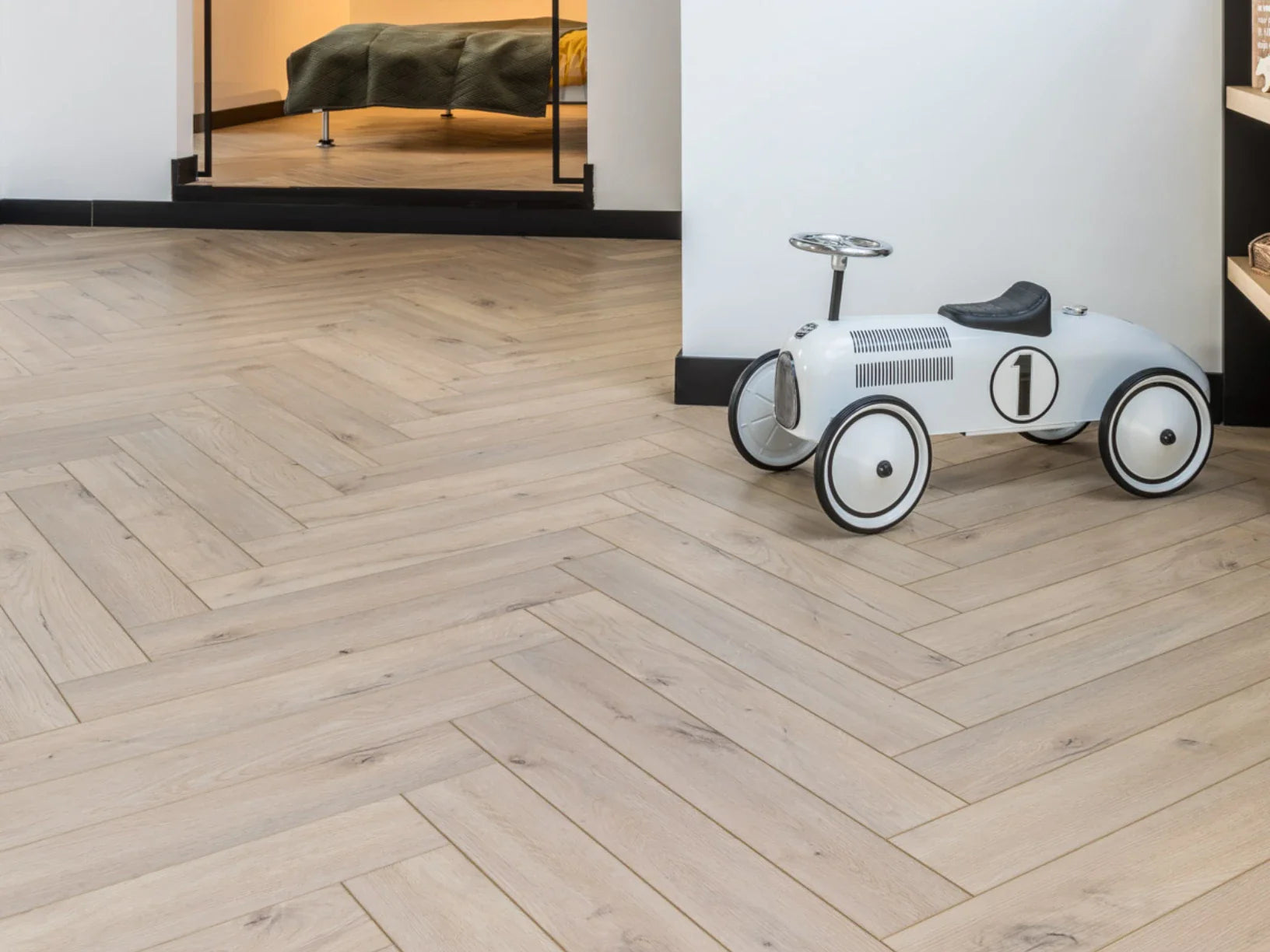 Coretec Vinylboden in Fischgrät Design