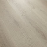 Nahaufnahme 4V-Fase Klick-Vinyl Eiche Freudenstadt klassische Diele in Holzoptik