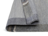 Ikonis 448 Hellblau - Detailaufnahme Teppich-Unterseite
