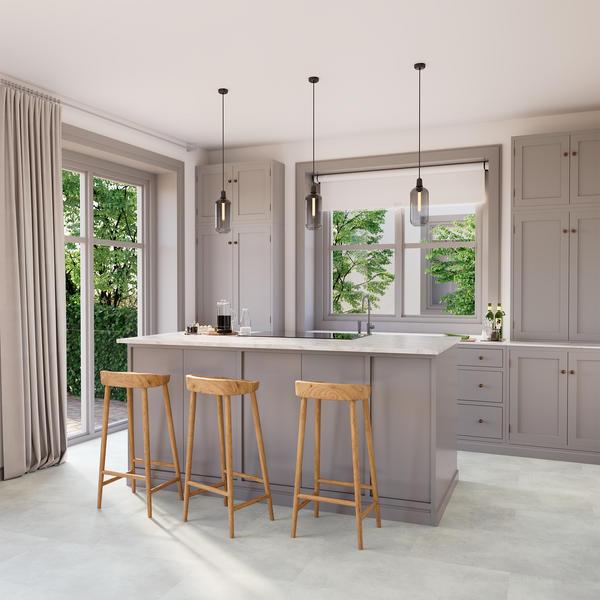 Küche Raumbild von Klebe-Vinyl Beton Cloppenburg dezentes Dekor in Fliesenoptik