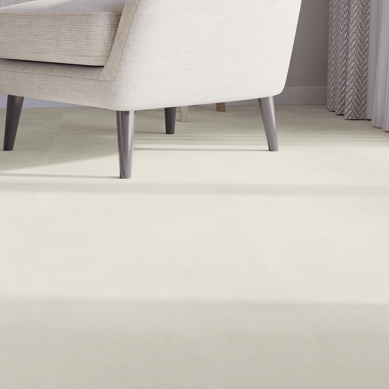 Sitzecke Closeup Klick-Vinyl Stein Vechta dezentes Dekor in Fliesenoptik
