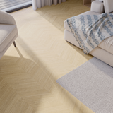 Wohnbereich Closeup Laminat Eiche Pfälzerwald dezentes Dekor in Holzoptik