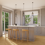 Küche Raumbild von Laminat Eiche Soonwald dezentes Dekor in Holzoptik