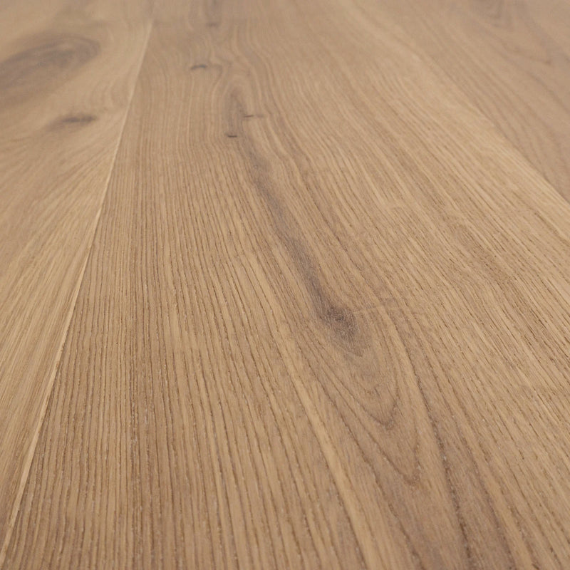 Bodenglueck Natur Parkett Anton Eiche Rustikal Maserung close-up