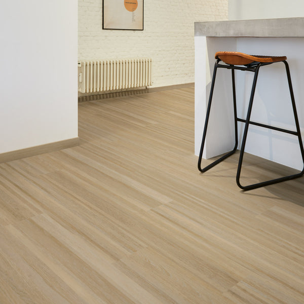 Raumbild von COREtec Klick-Vinyl Eiche Industry Oak 74 markantes Dekor in Holzoptik